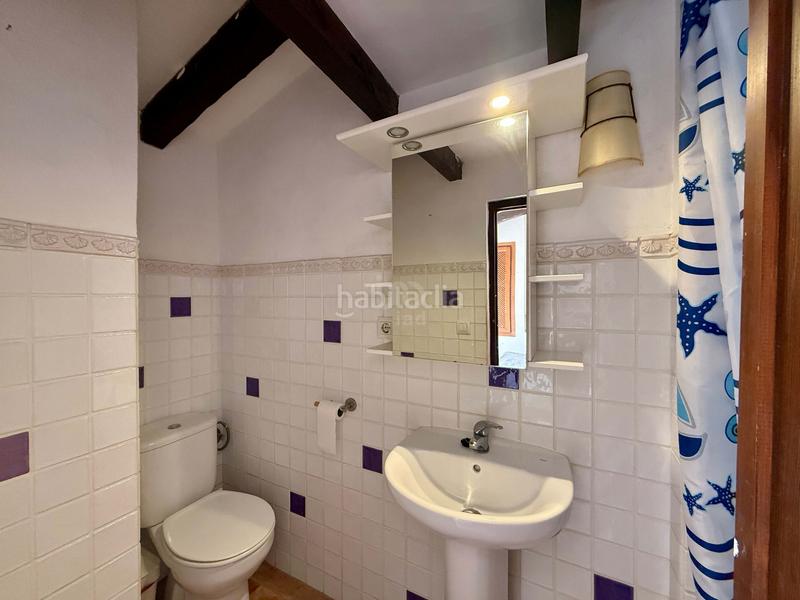 Foto fe00b0fe-5263-4c54-8d8b-53b5dcbcbefd. Edificio en Xaló