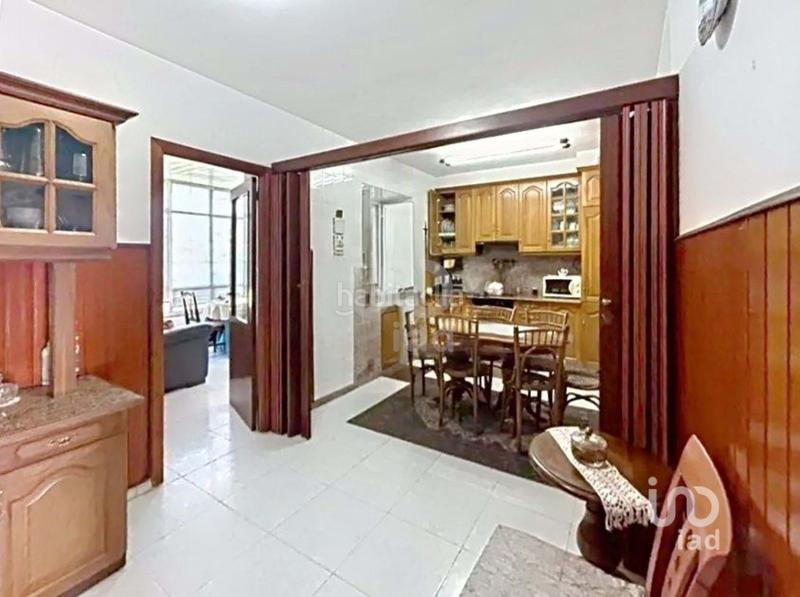 Foto 844a2244-c844-4158-a9c8-62d6c51e6862. Edificio in Cuntis