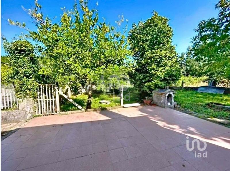 Foto 007f8782-5ce7-4d74-a4da-d10b650f47b4. Edifici a Cuntis