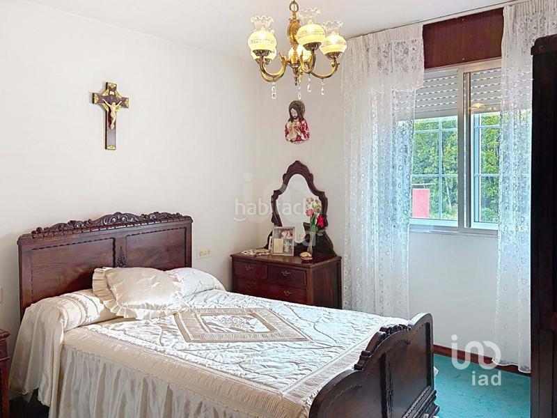 Foto e0e7ece6-608f-4670-b4d0-5e1c4aa89878. Edifici a Cuntis