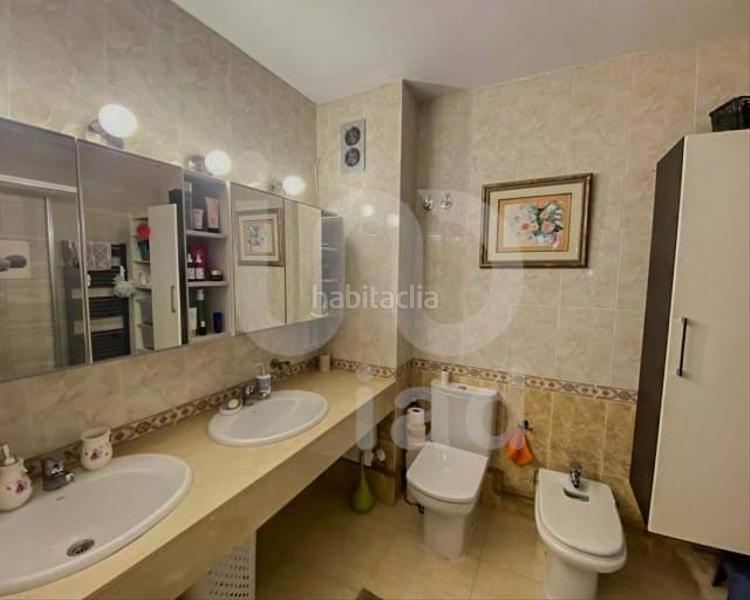 Foto 530d41ce-3df4-4c6c-b282-a3f18283b758. Casa aparellada amb calefacció piscina a Monte Faro-Altomar II Santa Pola