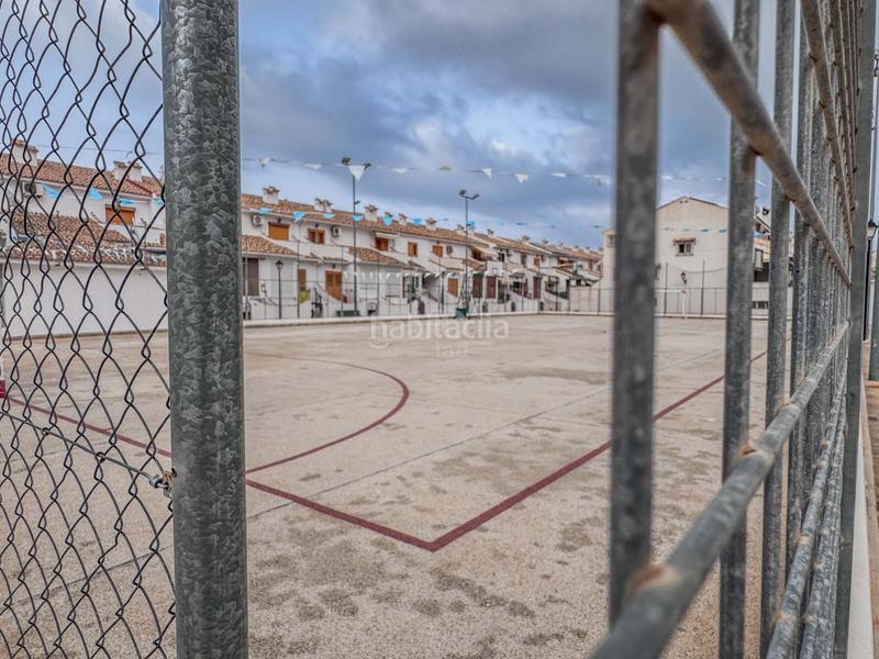 Foto 98c4d991-3b6d-4ea1-81e1-a9a46c9a6b97. Casa aparellada amb calefacció piscina a Monte Faro-Altomar II Santa Pola