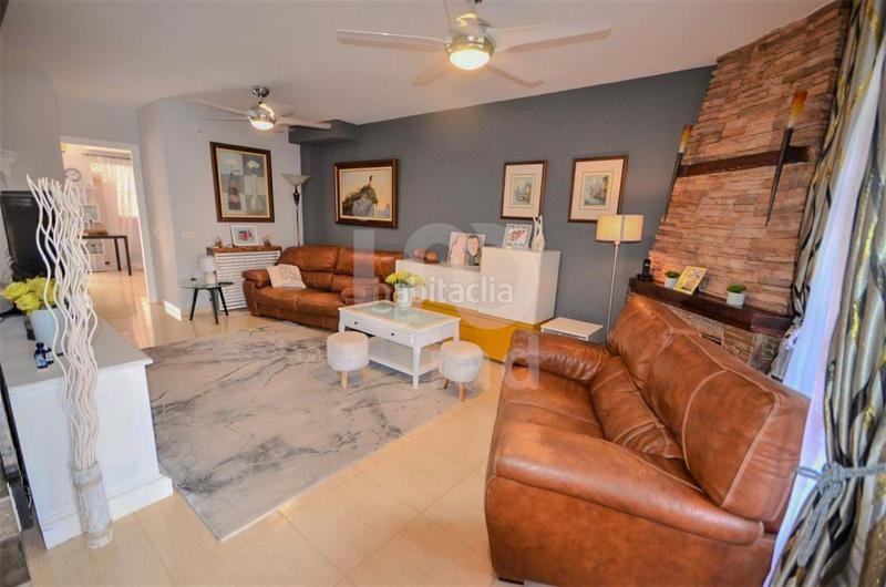 Foto f03a81df-58bb-488d-b866-b7a524576c15. Casa aparellada amb calefacció piscina a Monte Faro-Altomar II Santa Pola