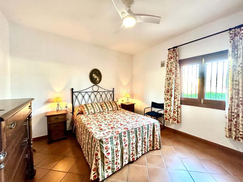Foto 99c44ea2-9e63-4a53-936c-668d173c05bb. Casa con parcheggio in Lepe
