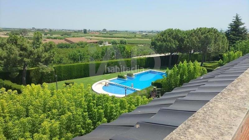 Foto 8a92a8b6-edb3-43e7-ba9d-dcf460d4132e. Casa con riscaldamento parcheggio piscina in Alpicat