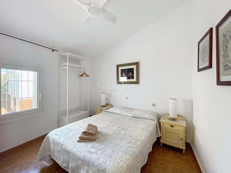 Foto cac4dd64-e2ac-4f54-b5ae-d4f3db31671a. Casa pareada en Almayate Bajo