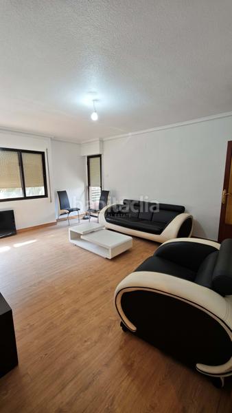 Foto 59425ac5-fdd5-4d06-a40a-6d2588ff7881. Flat in calle san juan 17 in Crevillente