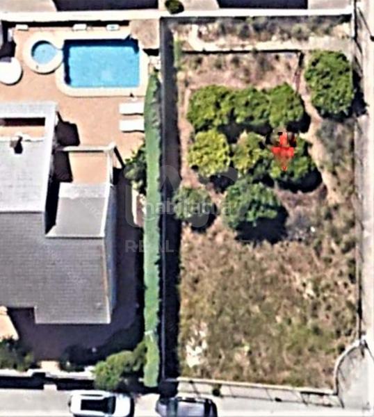 Foto 4ac09d7d-fbc0-4bd0-b1fe-50052cd0553b. Terreno residenziale in Park Nord - Casona Gandia