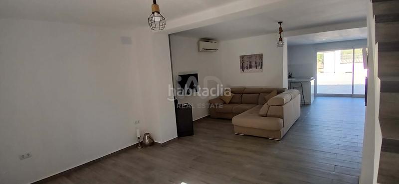 Foto 0b0e1f17-af31-41b9-94f1-7ac3ffb32fe2. Maison avec chauffage dans La Murada - Los Vicentes Orihuela