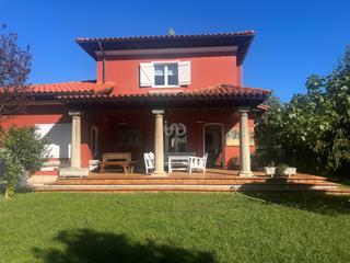 Chalet in Salinas