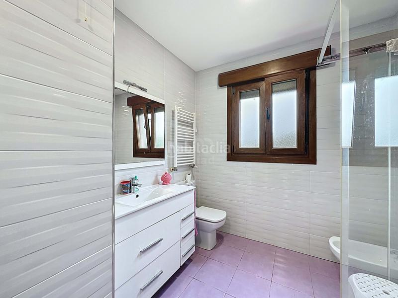 Foto ba0f5c2d-db8d-477f-afb9-d50b31ca6a9f. Casa en Noalla Sanxenxo