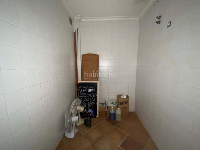 Foto 0733c08e-9f66-4526-b464-90a84f016dc0. Local comercial en callejón de la pedrera 28 28 en Chiclana de la Frontera