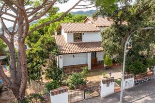 Casa a Carrer de mossèn j. mas 25