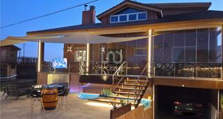 Chalet in Villaturiel