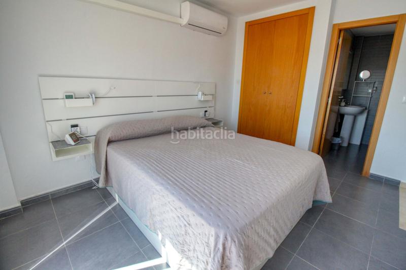 Foto b0a28d48-6f95-4c13-b856-2aa701fad597. Casa aparellada amb calefacció piscina a Oliva playa Oliva