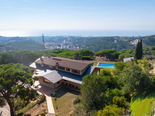 Masia a El Mirador-La Cornisa