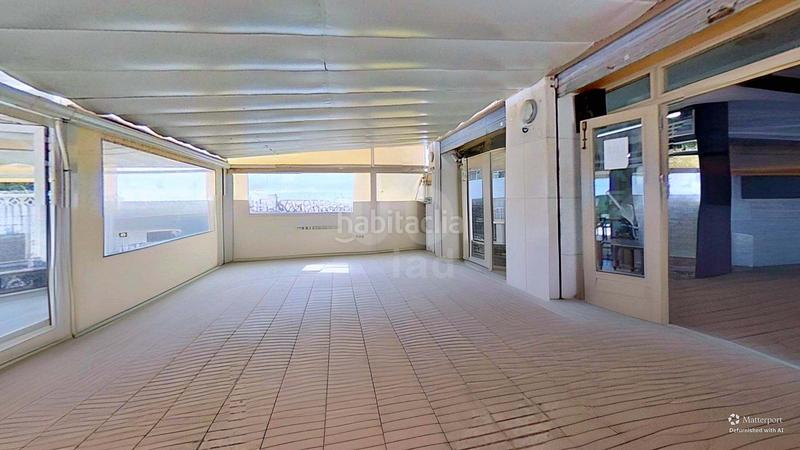 Foto 11a8bcff-bd4e-4cf9-9f5c-005426d54df0. Traspàs local comercial a calle san bartolomé 21 21 a Campello (el)