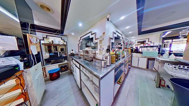 Foto d0263eb6-bdb6-4ec0-a2f9-1bbfe85dd6d1. Traspaso local comercial en calle san bartolomé 21 21 en Campello (el)