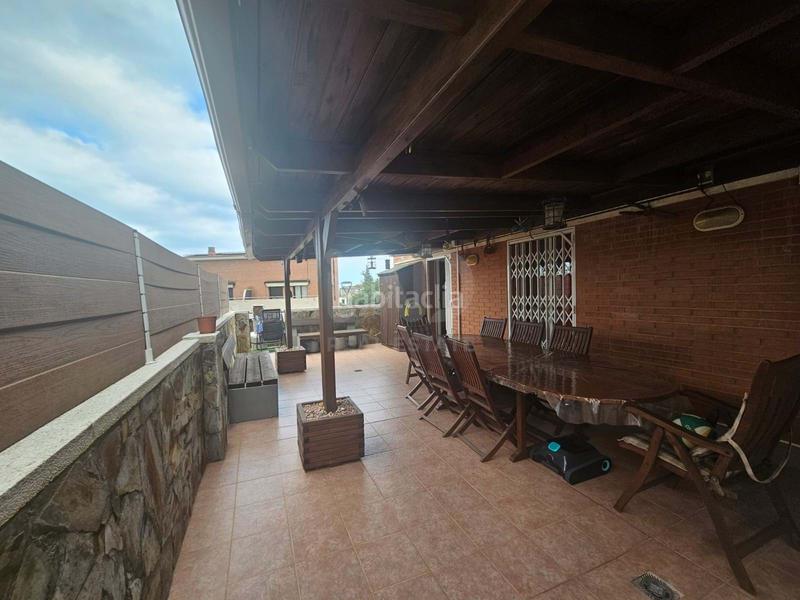 Foto ce4a6671-cc7f-401f-9308-f4840520a6d7. Doppelhaus mit heizung parking pool in Cunit residencial Cunit