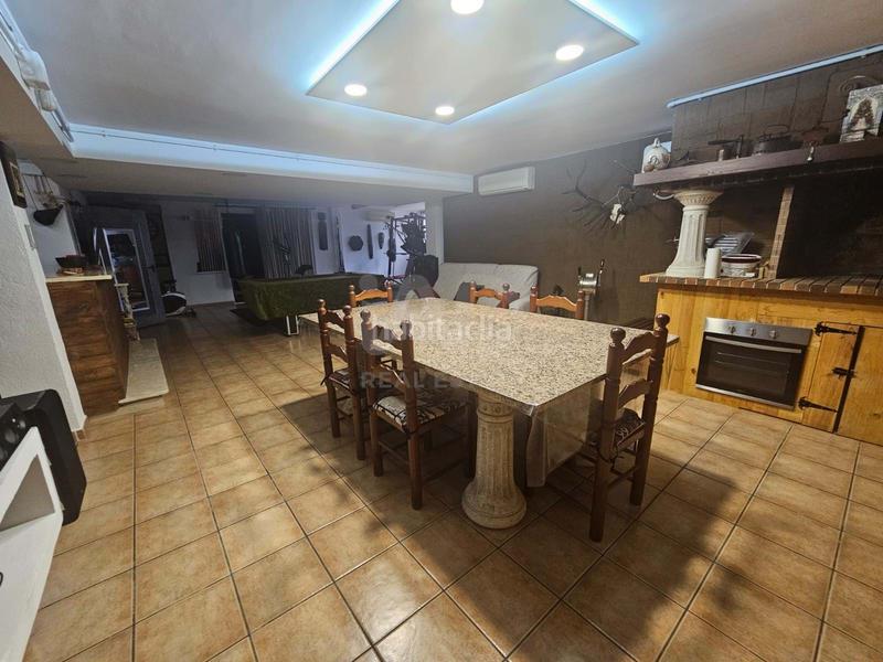 Foto 3cc13260-5fec-45c8-80af-56de2698ae63. Towny house with heating parking pool in Cunit residencial Cunit