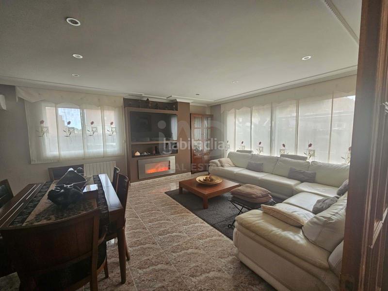 Foto 7c16bdfd-71c1-4540-86d7-a397db42c909. Towny house with heating parking pool in Cunit residencial Cunit