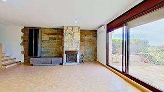 Casa aparellada a Cervià de les Garrigues