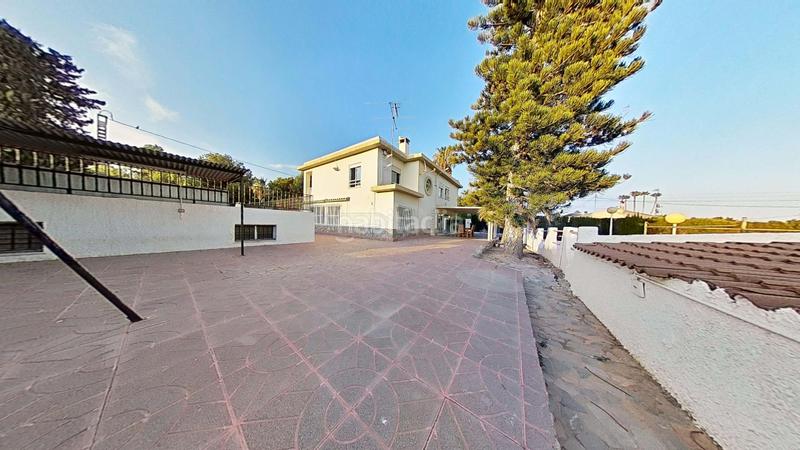 Foto 2b240f56-6f37-45cb-bbcd-2cc65868c321. Chalet en Peña de las Águilas Elche / Elx