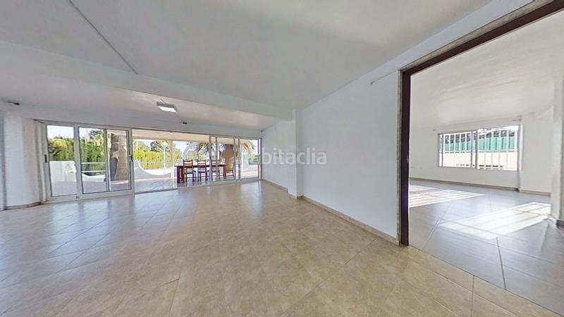 Foto 6337f3d2-cf9c-465f-9911-b0698b618298. Chalet con riscaldamento parcheggio piscina in Peña de las Águilas Elche / Elx