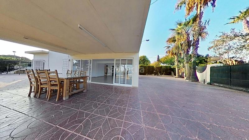 Foto 75ca0124-b50b-4122-8432-43070e7f8324. Chalet con riscaldamento parcheggio piscina in Peña de las Águilas Elche / Elx