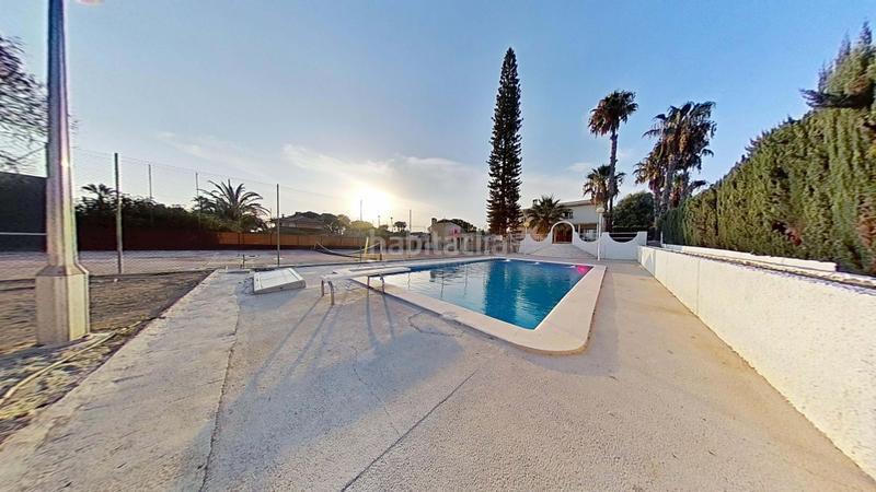 Foto 7f9ff1ae-5e2a-4534-9db1-f18933efb556. Chalet con riscaldamento parcheggio piscina in Peña de las Águilas Elche / Elx