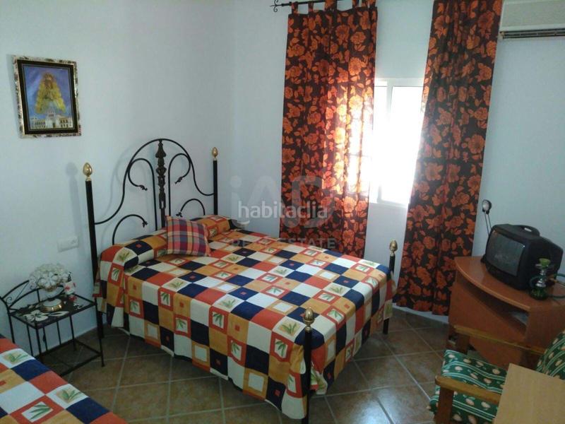 Foto 61dea02d-f66b-41f1-b064-a0396470cb0d. Finca rústica a Lora del Río