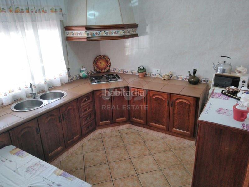 Foto 88b37308-eae8-4991-a607-f5ebab6c9735. Finca rústica en Lora del Río