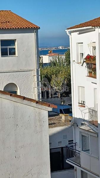 Foto 09ca7e20-faa1-4676-913c-652b47d2f1d8. Appartamento con riscaldamento in Centre Roses