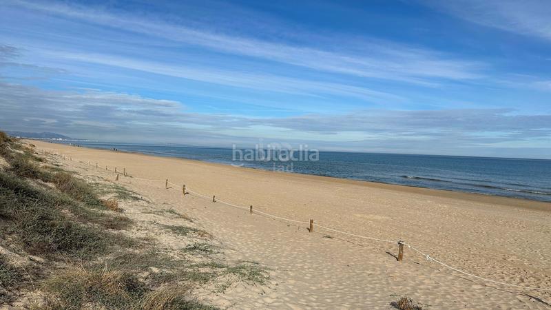 Foto e30d0a01-d6e9-4b5a-938e-28808df88e7b. Casa aparellada a Les Bassetes - El Marjal Dénia