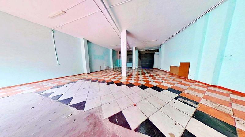 Foto d2354742-dad4-44e7-aa79-eb01bc7287c5. Alquiler local comercial en calle rafael garcía vidal 15 15 en Alicante