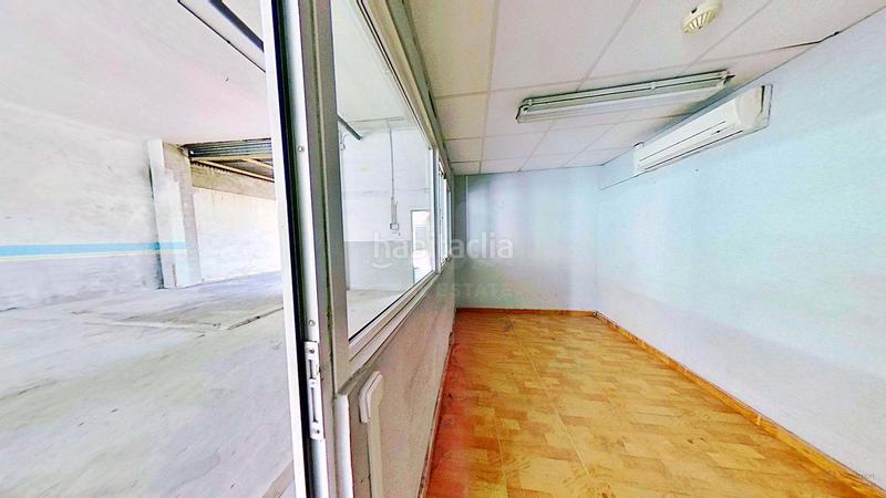 Foto 3883617c-4979-426c-a31c-cfa42225353a. Lloguer local comercial a calle rafael garcía vidal 15 15 a Alicante