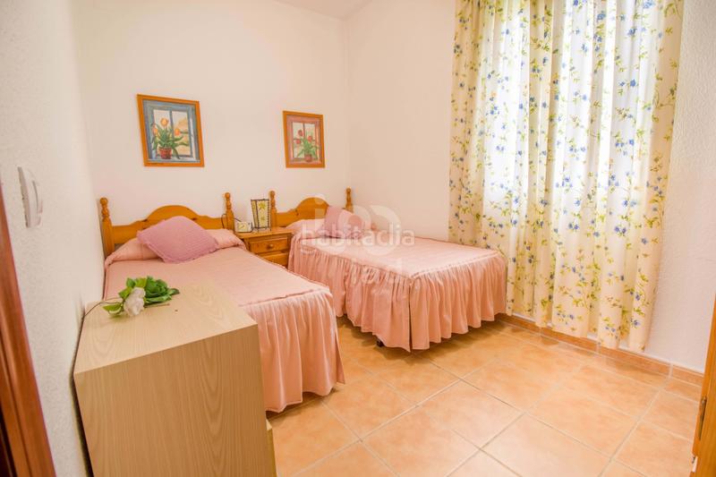 Foto e2c06ba8-c672-422d-977f-cf412524a500. Casa aparellada amb calefacció a Calañas
