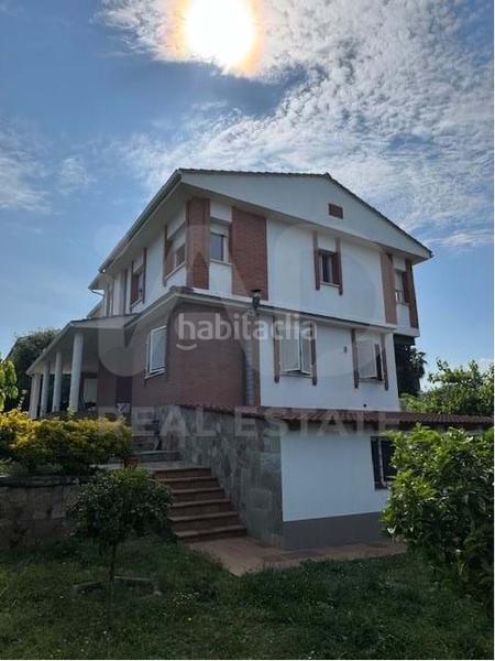 Foto dcd53b40-1173-4bec-8dd1-380c295da577. Haus mit heizung in Corbera de Llobregat