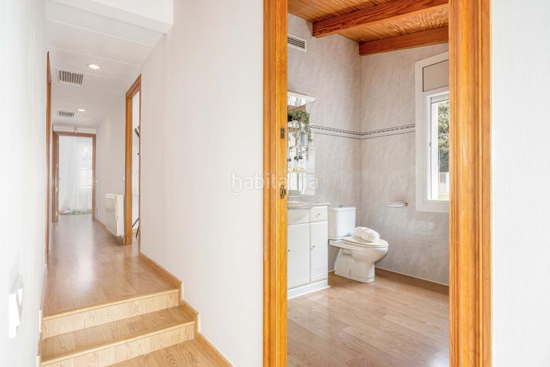 Foto 125da7bb-cc93-4705-85d7-9b672388d44e. Haus in carrer de plegamans in Palau-solità i Plegamans