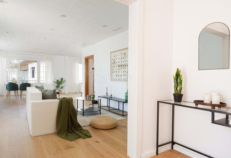 Foto b1c6a7e2-e971-40e9-89ea-df68f02df426. Haus in carrer de plegamans in Palau-solità i Plegamans