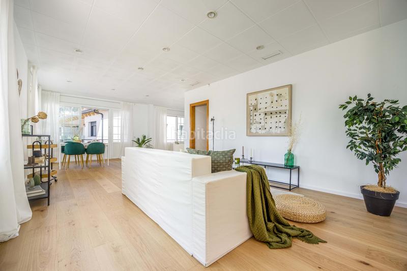 Foto bbdcf553-586e-404d-b2a2-b065c63b3683. Haus in carrer de plegamans in Palau-solità i Plegamans