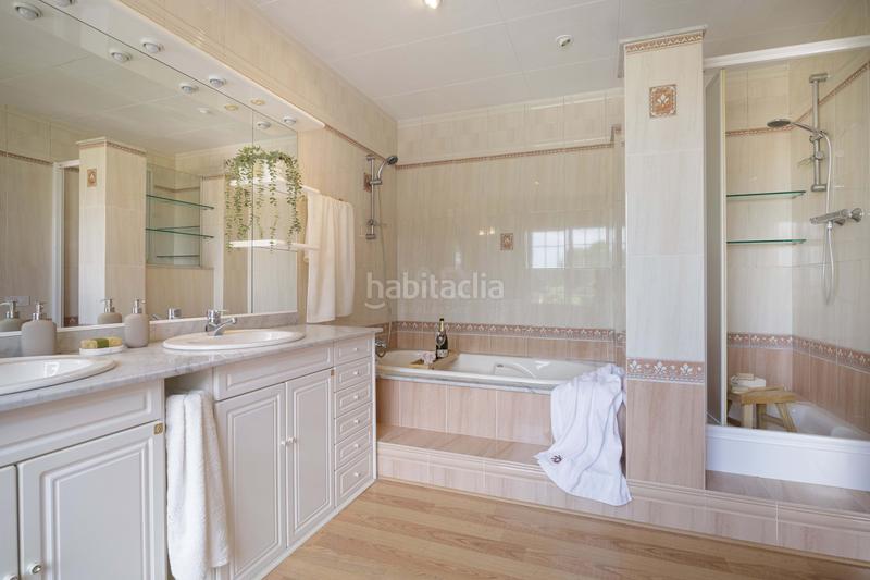 Foto e8a0ede9-922a-4231-9b86-14bb23e3964d. House in carrer de plegamans in Palau-solità i Plegamans