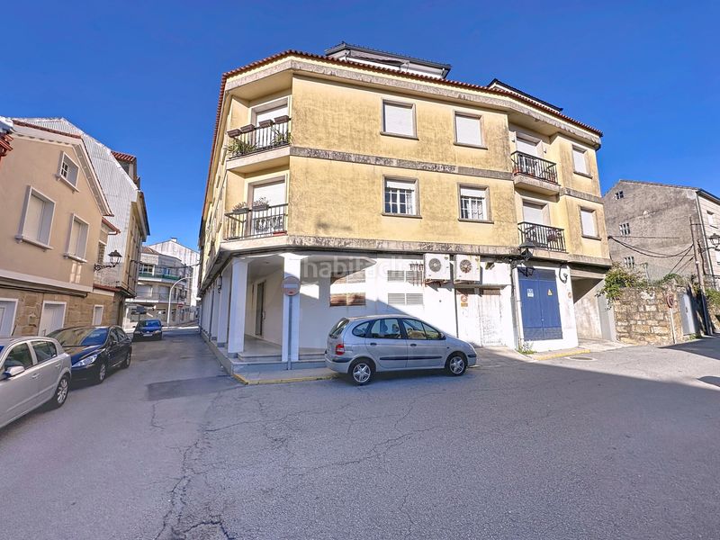 Foto c7c437ce-cd1c-4eb1-ba96-e38e3c0e5e9f. Local comercial a Vilanova de Arousa