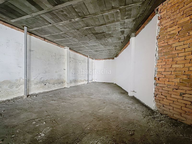 Foto ebab5e2a-2d6c-45ca-8566-4ef207bf5385. Local comercial a Vilanova de Arousa