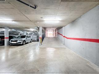 Parking coche en Calle navarra 82 82