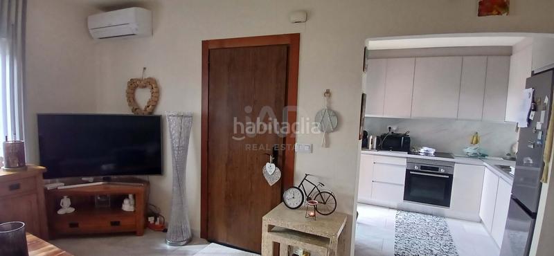 Foto 2c297c74-6114-4dab-9320-287f1d67db56. Casa bifamiliare con piscina in Fortuna