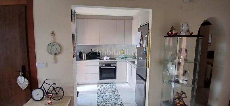 Foto 7020928e-bbec-4e4b-8b37-700cc901a1fc. Casa bifamiliare con piscina in Fortuna