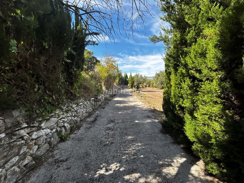 Foto 8050789d-f107-4eff-9c49-6c9c38d0bd05. Casa con parcheggio piscina in Agullent