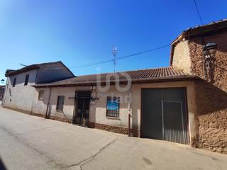 Edificio en Villares de Órbigo