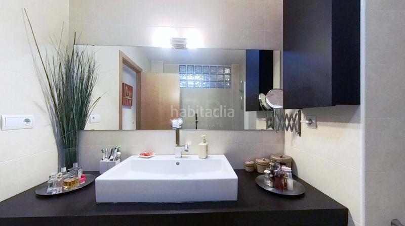 Foto 23d8d56a-7f29-47a2-923a-5febfae7f910. Casa pareada en Espluga de Francolí (L´)